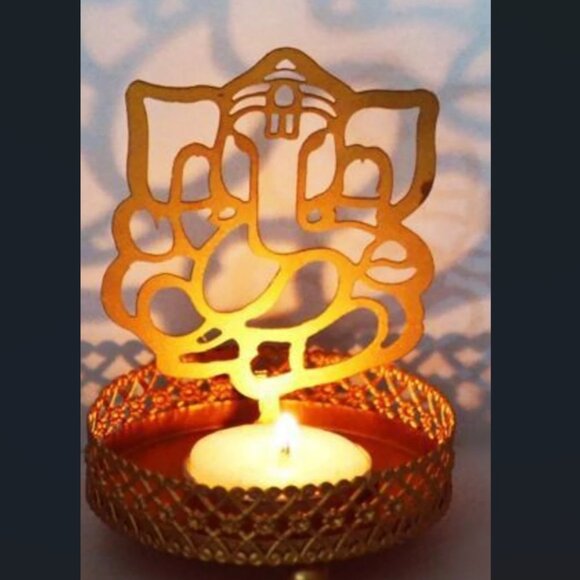 Gold colored Tea light candle holder set - Picture 2 of 2